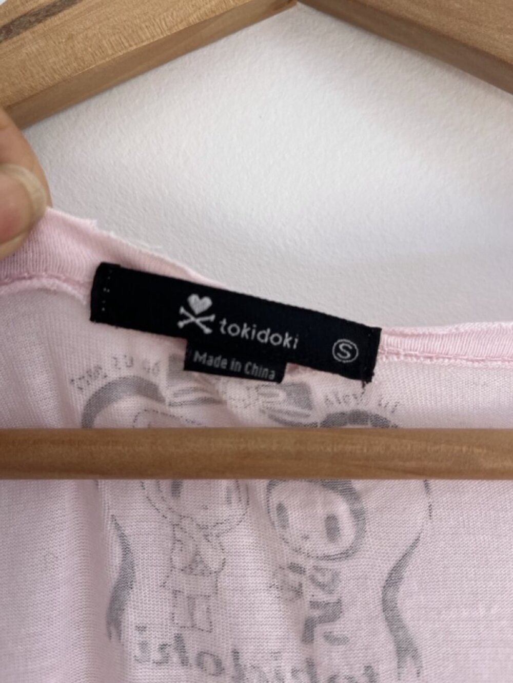 tokidoki Je T'aime Paris Graphic Tee Distressed Pink Size S Vintage - Picture 5 of 10